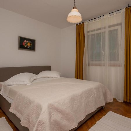 Nice Apartment In Tucepi With Wifi Exterior foto